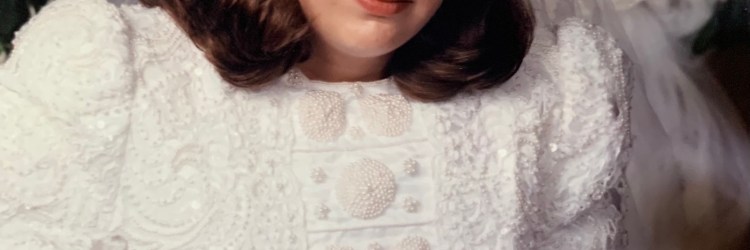 Henny Kornbluh, a chassidic bride fasting and praying before the ceremony